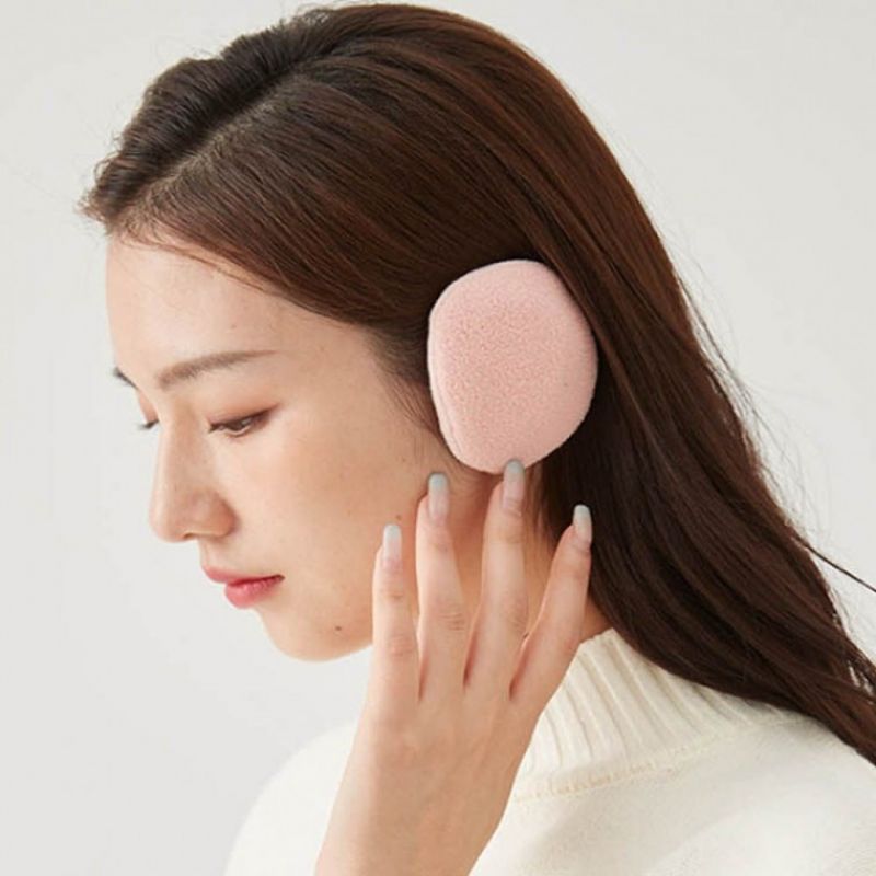 다양한 컬러 귀마개 부드러운 소재 따뜻 야외 활동 이미지