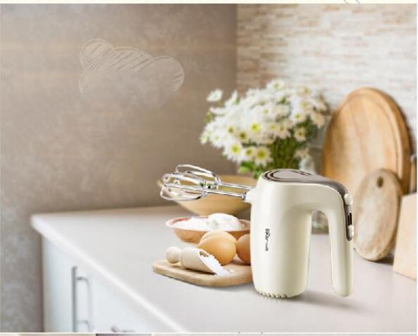 오므라이저 주방가전 자동  버터 거품반죽기 이미지